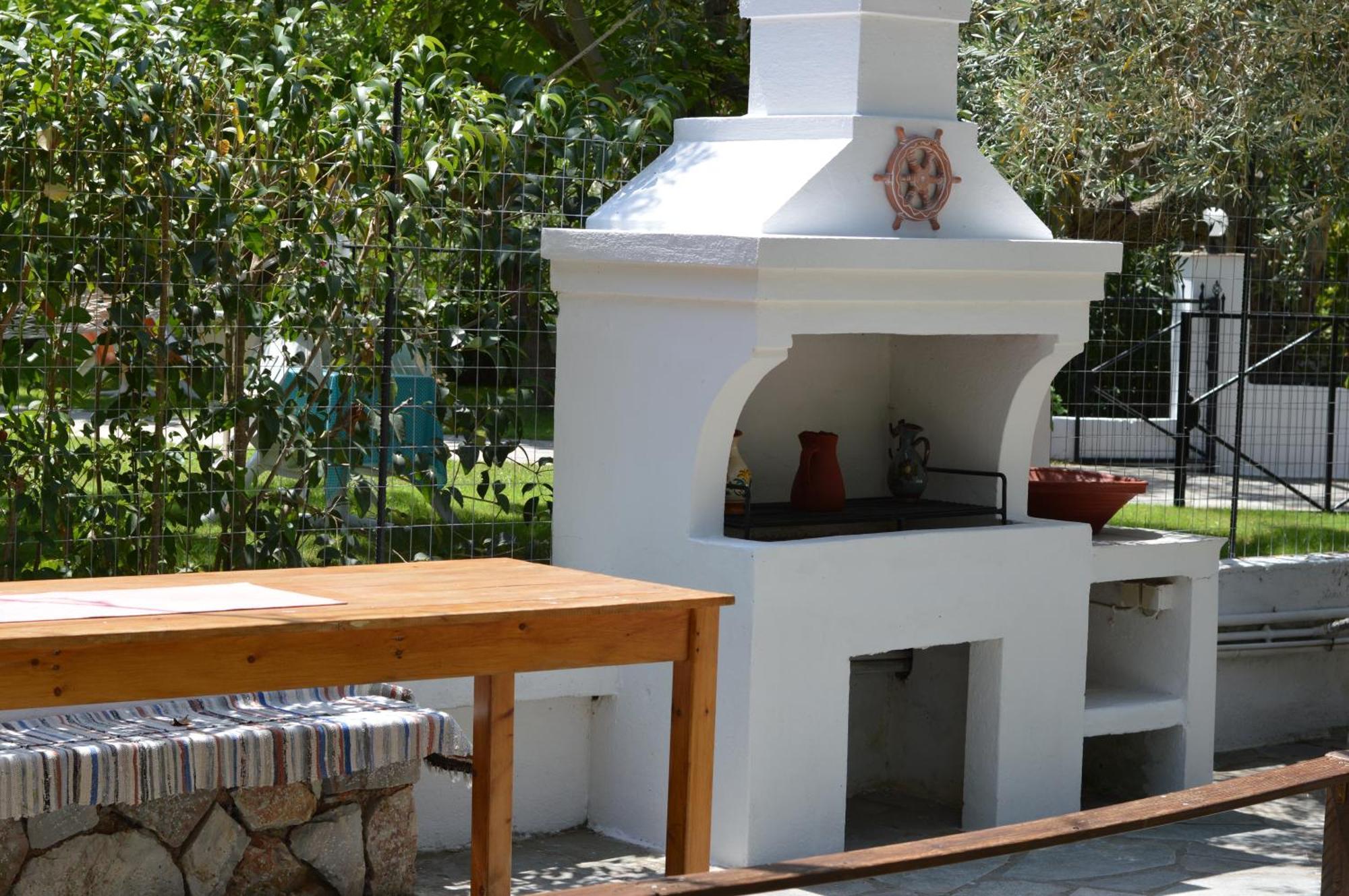 Anna George Studios Stafylos Exterior photo